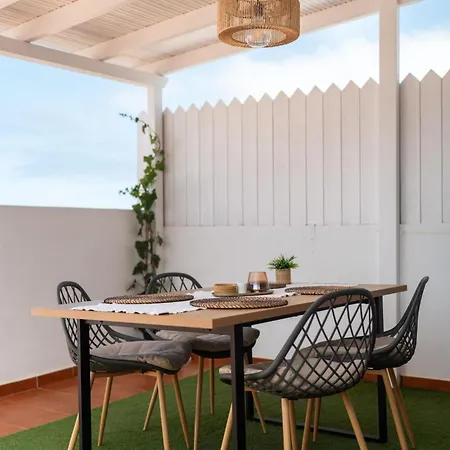 Atico Con Barbacoa Y Terraza